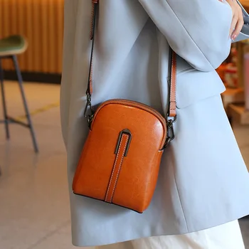 Женская сумка для мобильного телефона 2023 года, новая сумка через плечо, популярная повседневная кожаная сумка через плечо на одно плечо